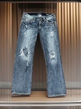 Vintage Silver Jeans Co. Low-Rise Cropped Capri Style Santorini Distressed Jeans
